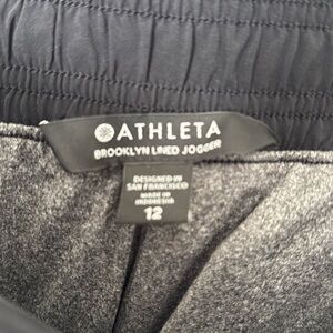 Athleta Brooklyn lined jogger size 12 black